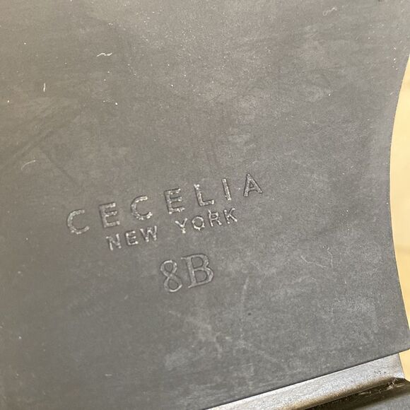 NWOT Cecelia Gemma Leather Wedge Booties Size 8 - Picture 11 of 13
